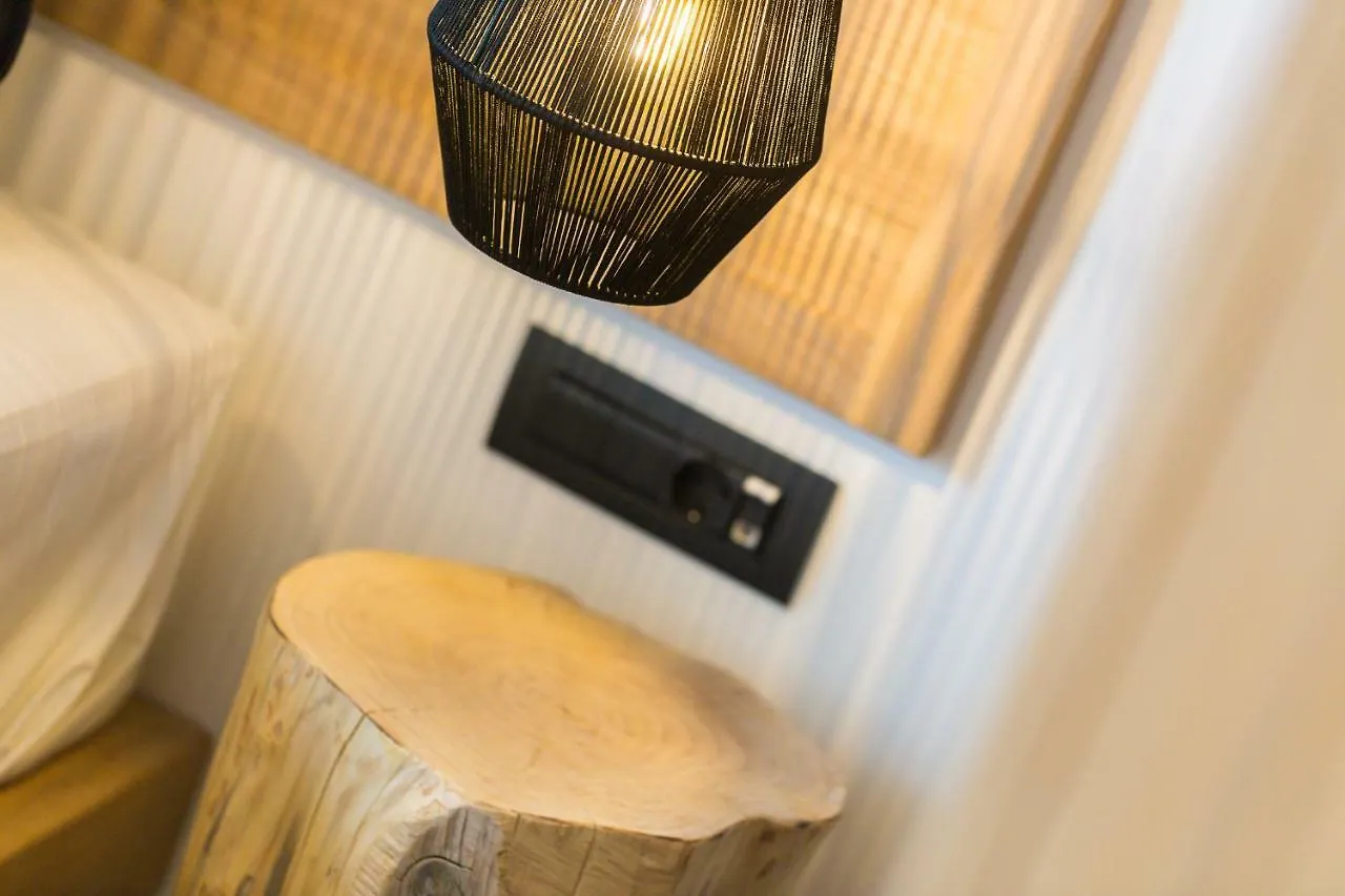 Theros Rethymno Aparthotel